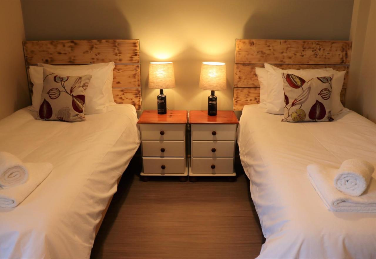 South Downs Eco Lodge & Camping East Meon Exteriör bild