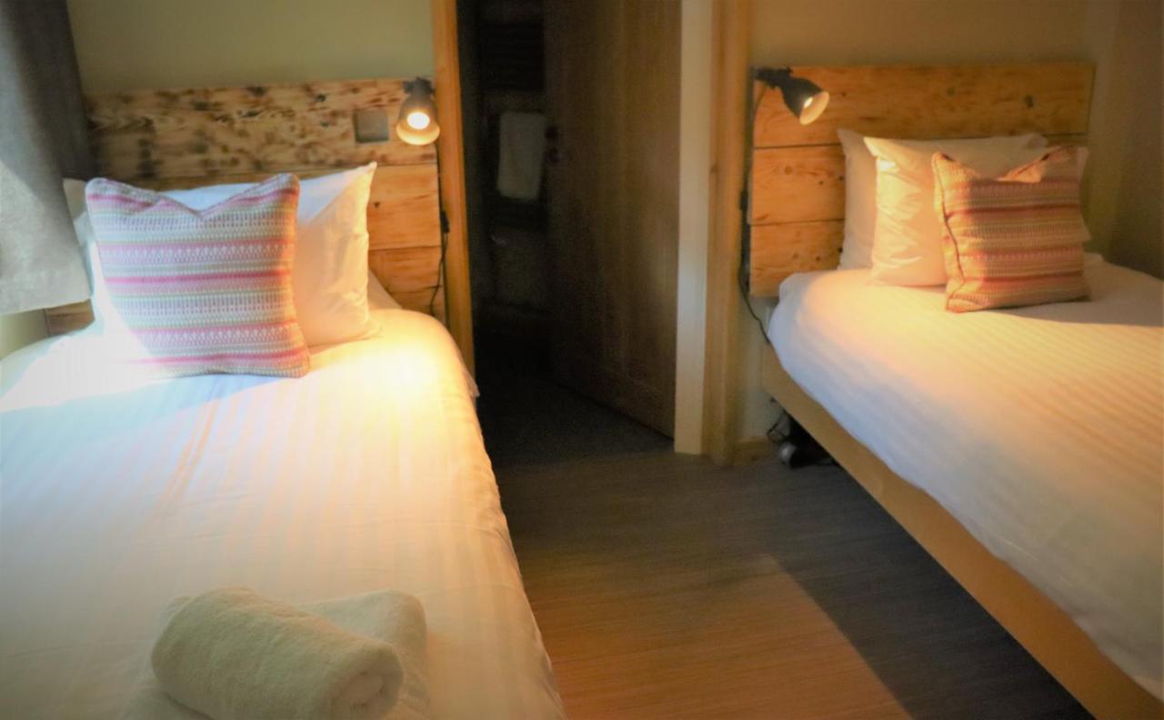 South Downs Eco Lodge & Camping East Meon Exteriör bild